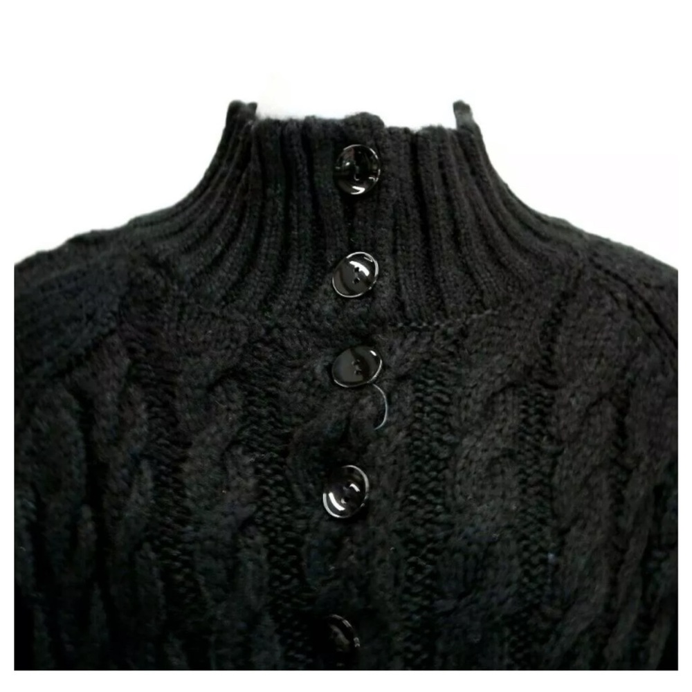 ๐ The CELES Hand Knit Long Sweater - Picture 4 of 10